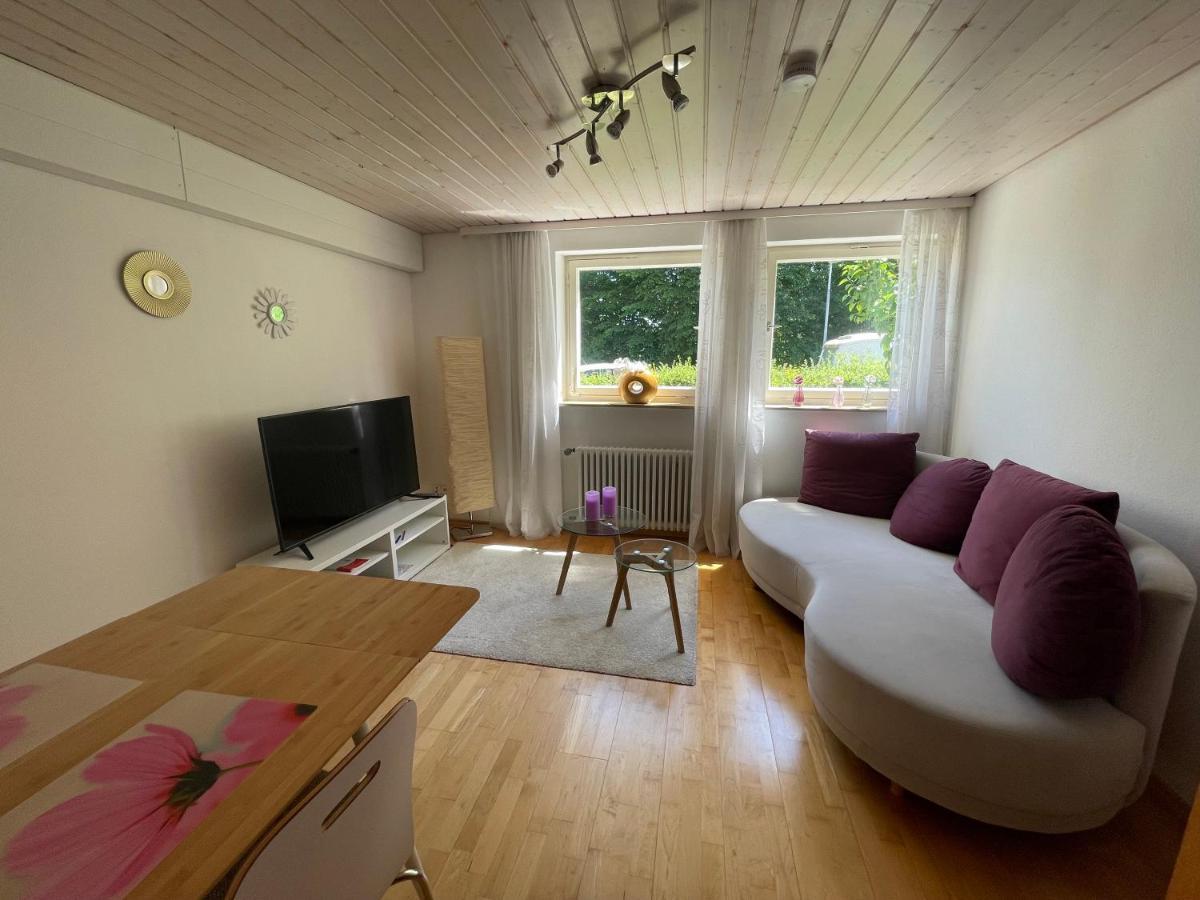 2-Zimmer-Nichtraucher-Ferienwohnung Strobel Tübingen Exteriör bild